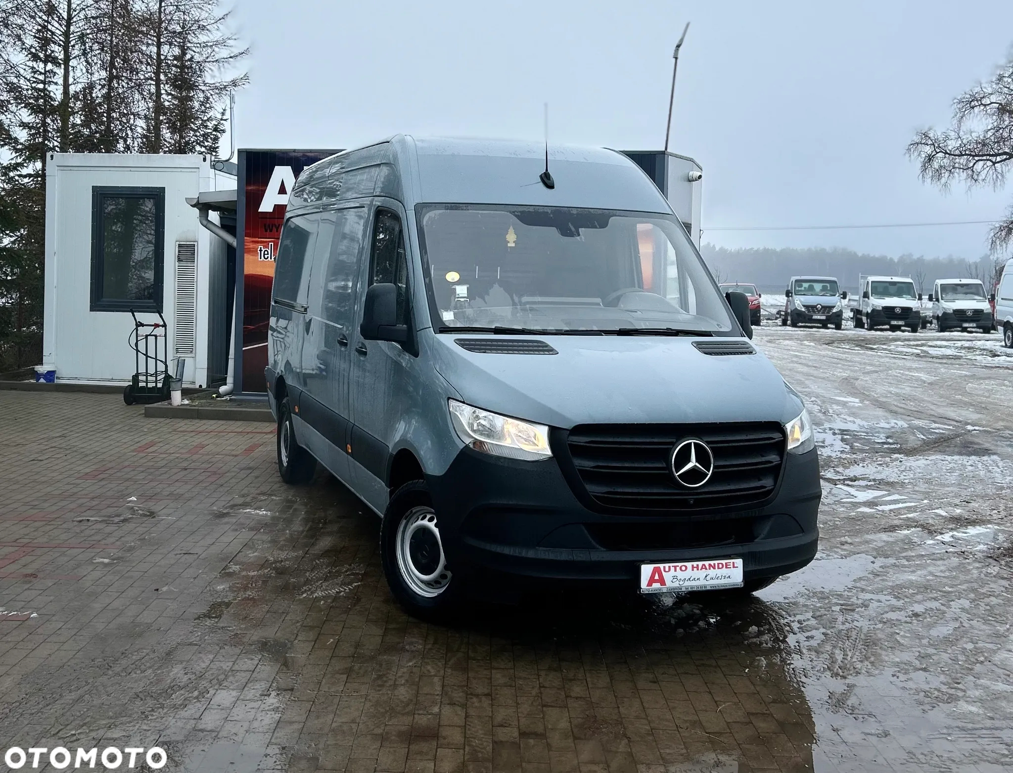 Mercedes-Benz Sprinter - 4
