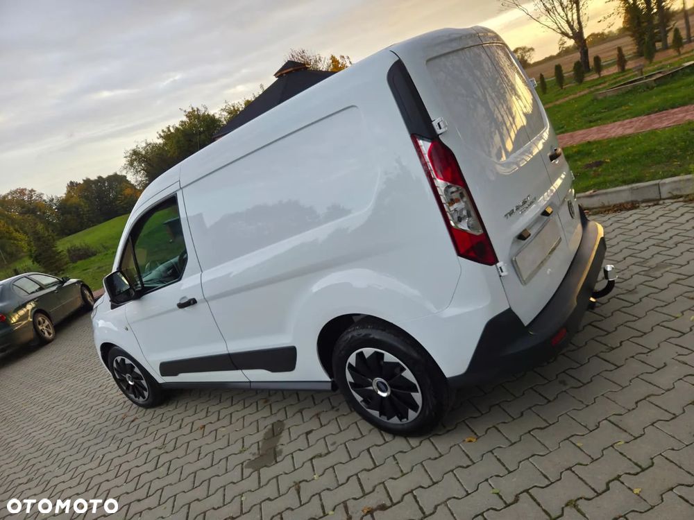 Ford Transit Connect - 8