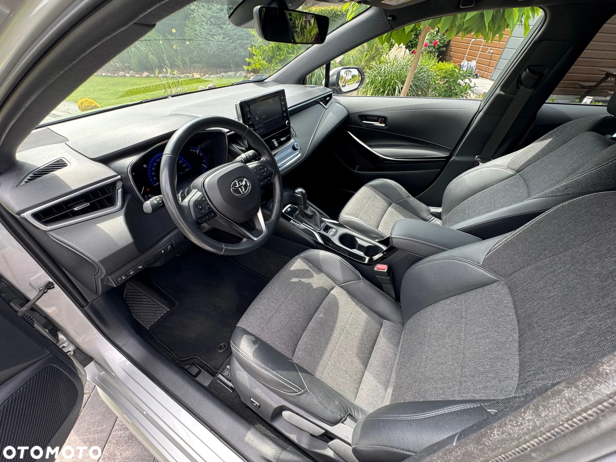 Toyota Corolla 2.0 Hybrid Comfort - 21
