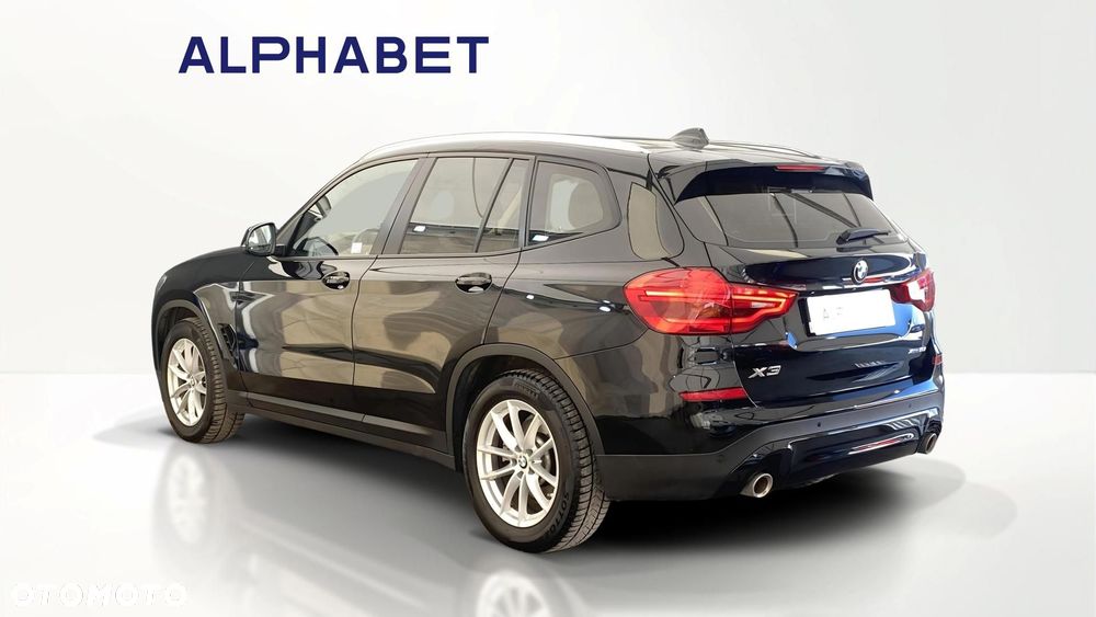 BMW X3 xDrive20i Advantage - 3