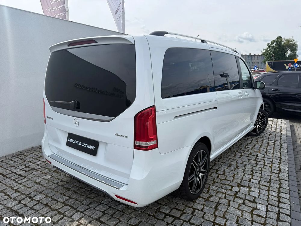 Mercedes-Benz Klasa V - 7