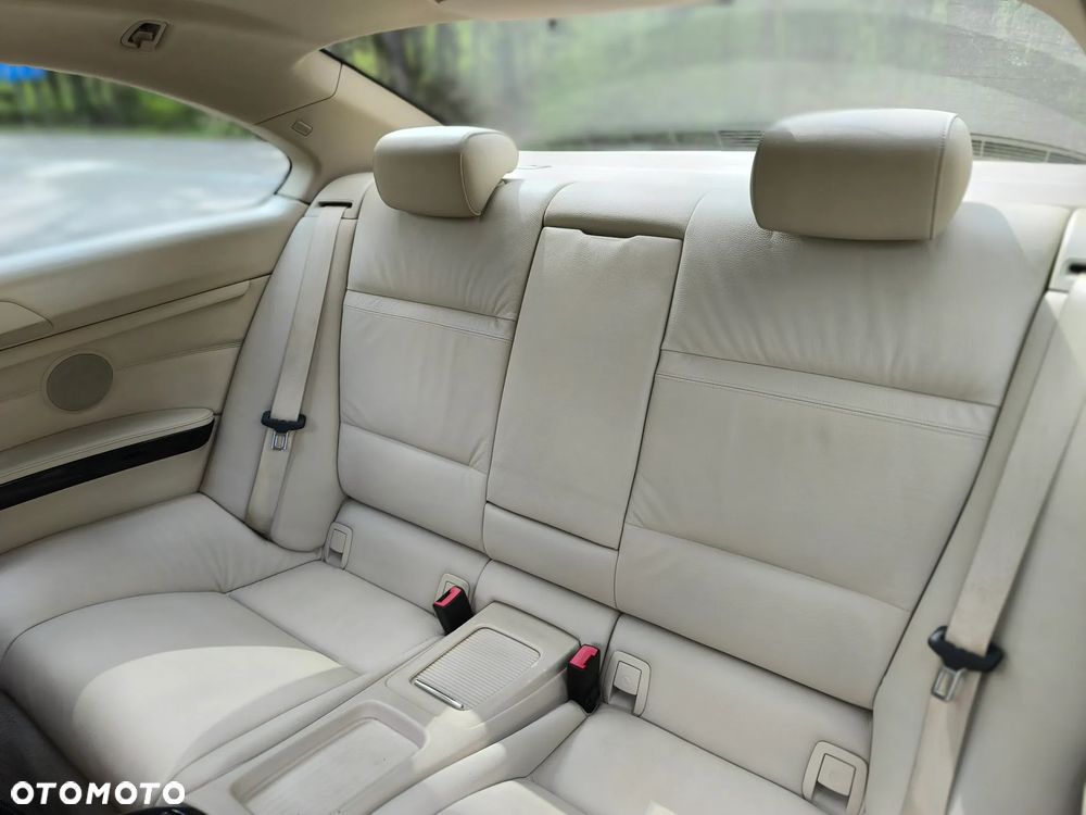 BMW Seria 3 - 12