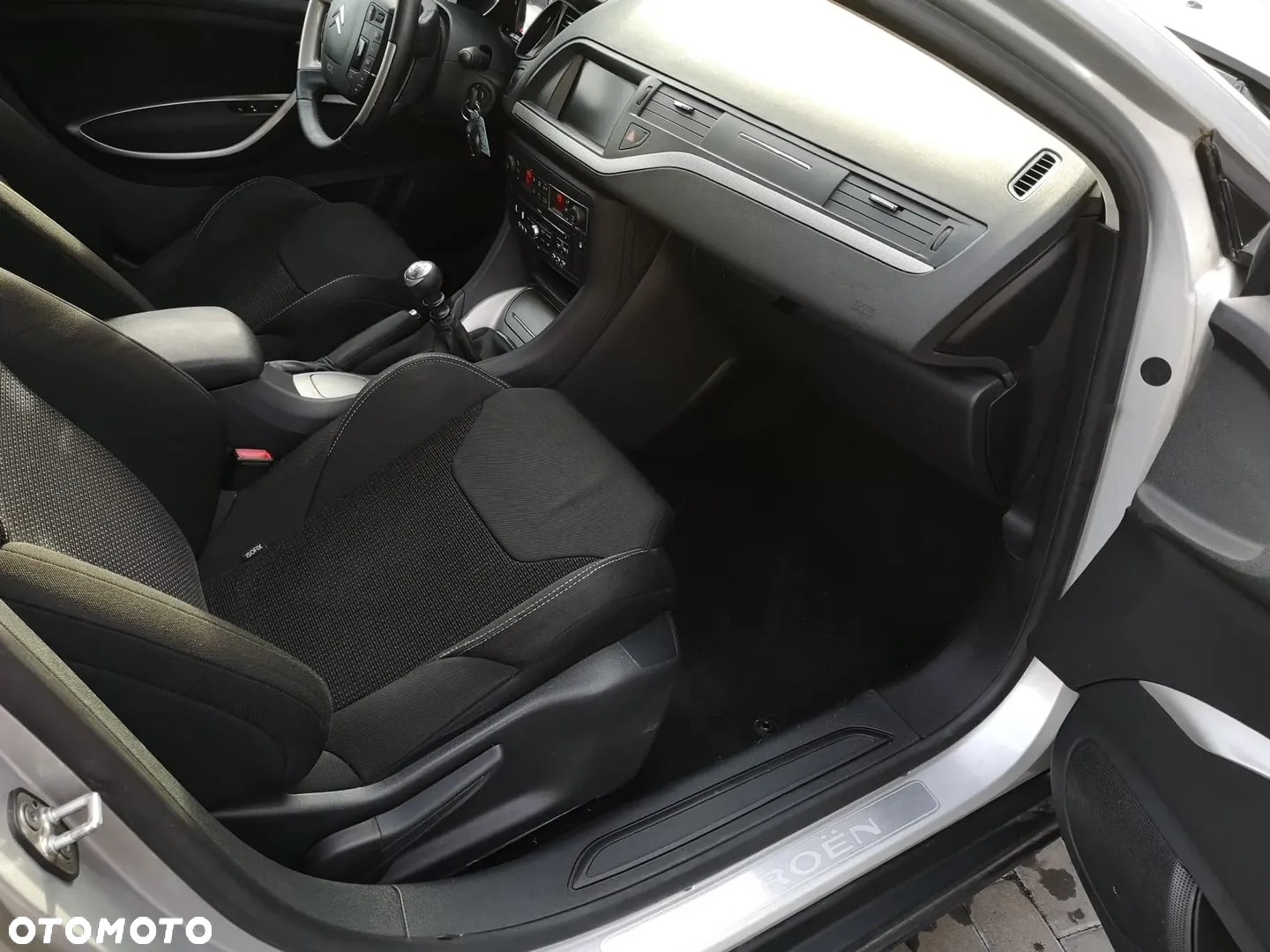 Citroën C5 2.0 HDi Confort - 15