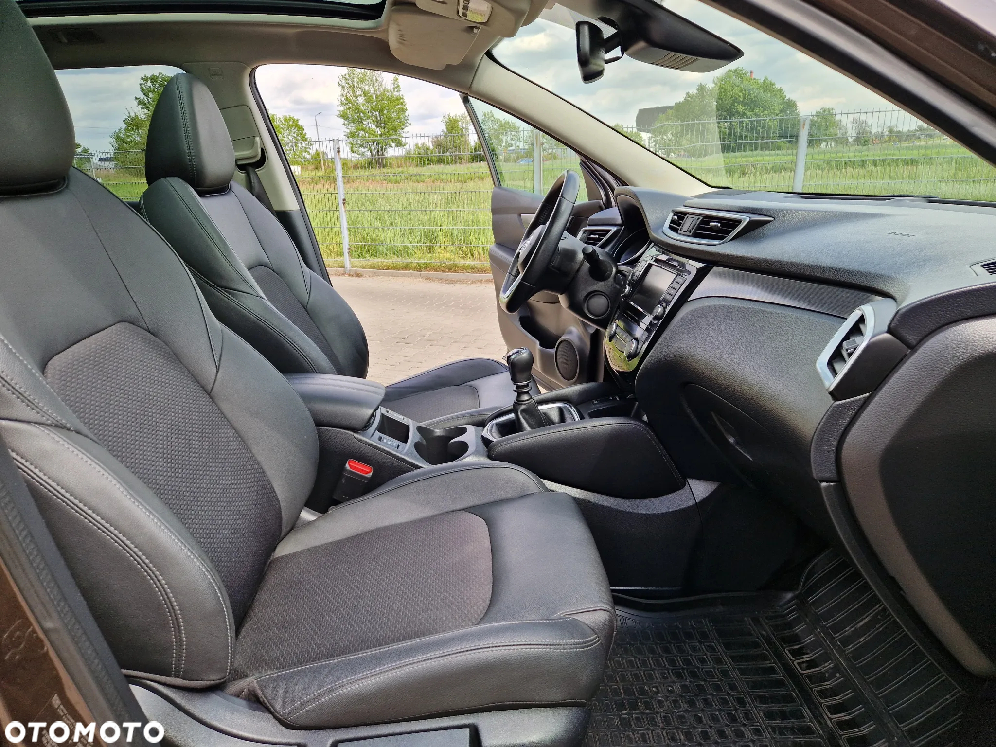 Nissan Qashqai 1.3 DIG-T Tekna - 14