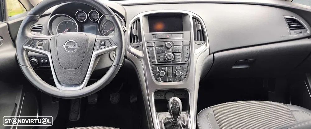 Opel Astra 1.7 CDTI DPF Cosmo - 6