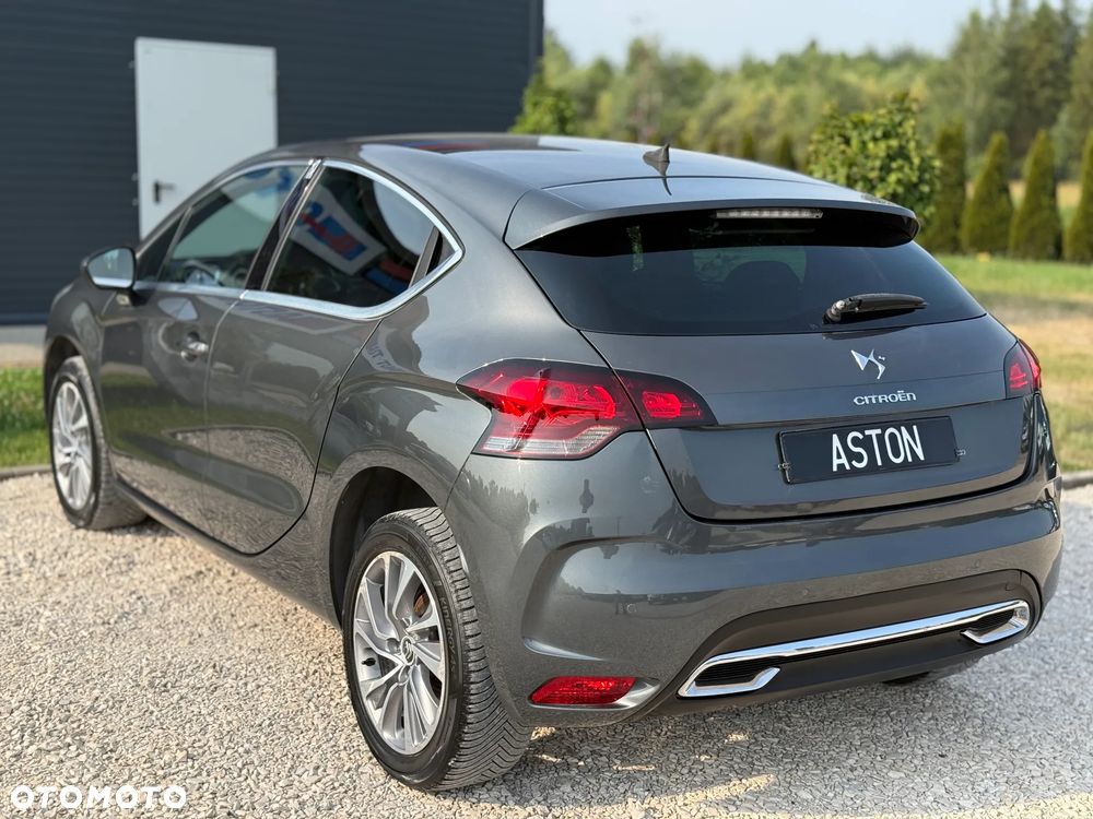Citroën DS4 HDi 115 SoChic - 11