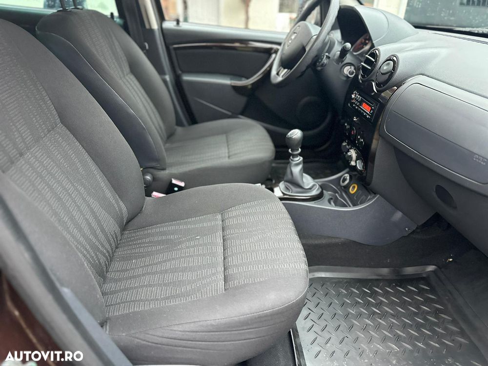 Dacia Duster 1.6 16V 4x4 Ambiance - 6