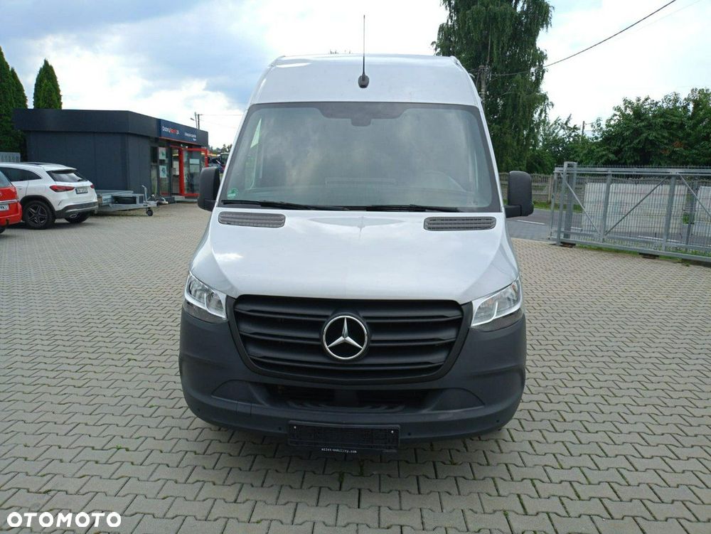 Mercedes-Benz Sprinter - 7