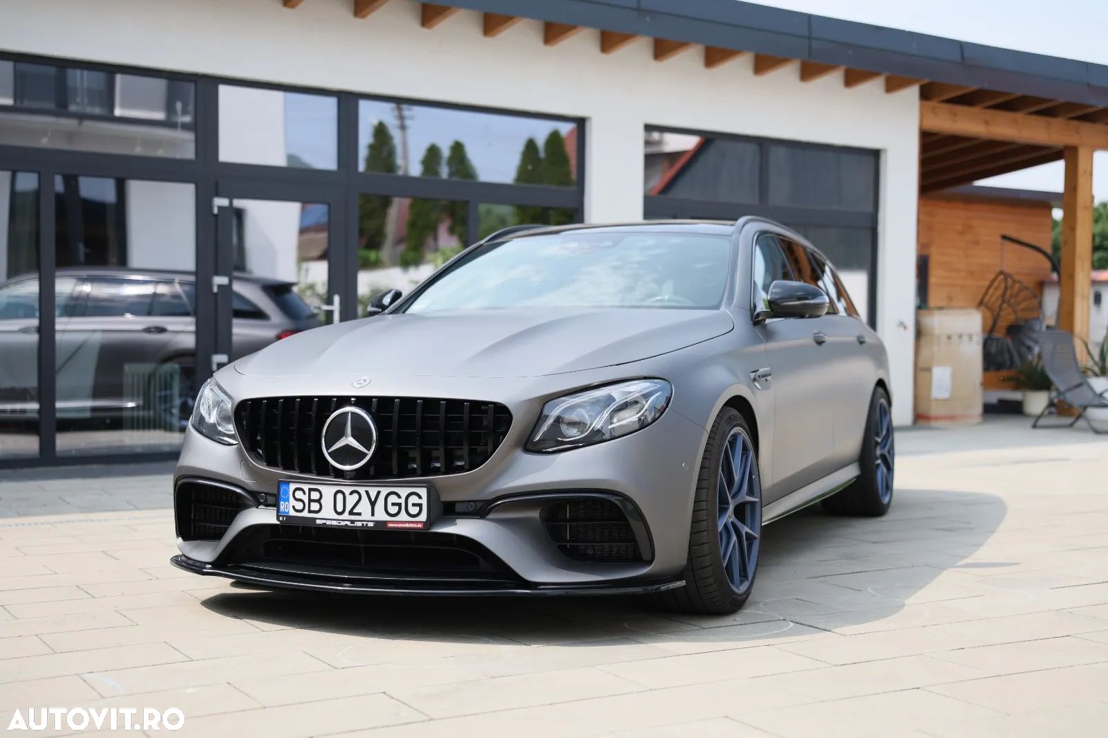 Mercedes-Benz E AMG 63 S 4Matic+ T 9G-TRONIC - 1