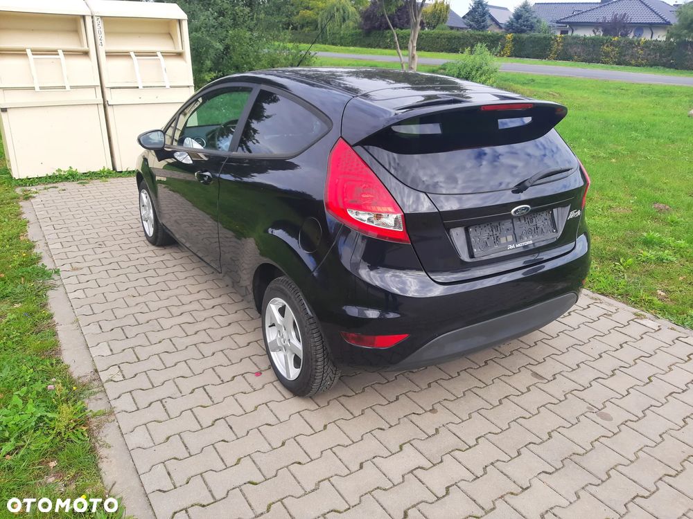 Ford Fiesta 1.4 Ghia - 4