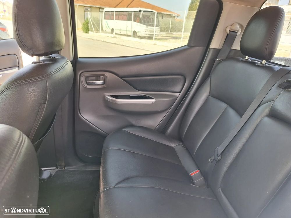 Mitsubishi L200 2.4 DI-D CD Instyle Strakar AT 4WD - 9