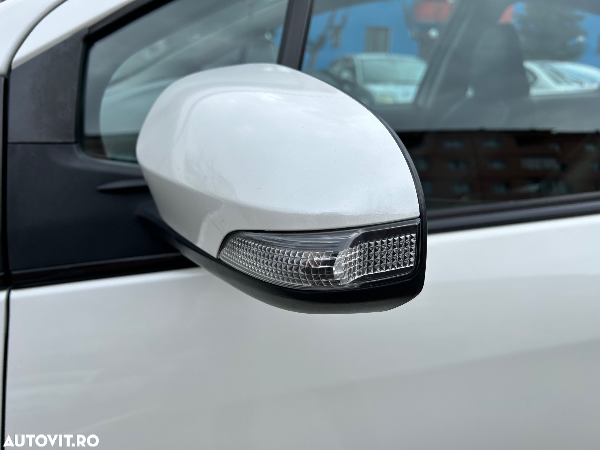 Toyota Yaris 1.5 VVT-i HSD Sol - 19