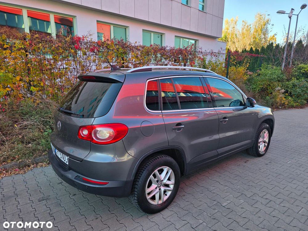 Volkswagen Tiguan - 8