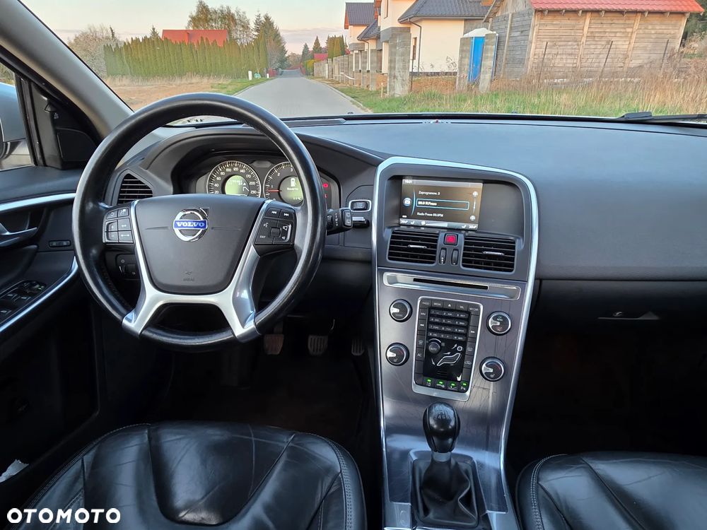 Volvo XC 60 D3 Summum - 11