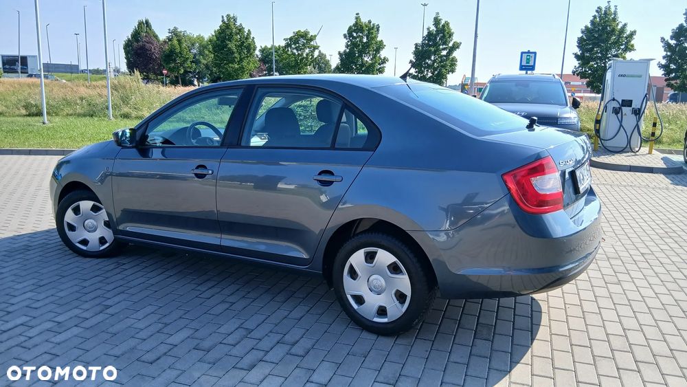 Skoda RAPID 1.2 TSI Style Plus - 36