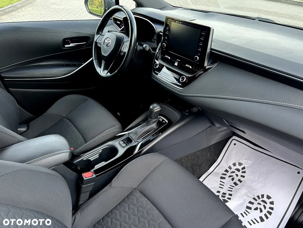 Toyota Corolla - 36