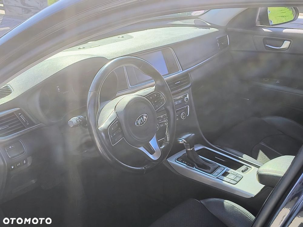 Kia Optima - 18