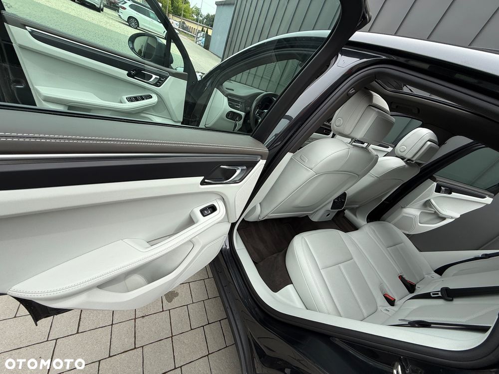 Porsche Macan - 22