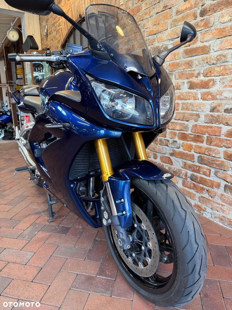 Yamaha FZ - 21