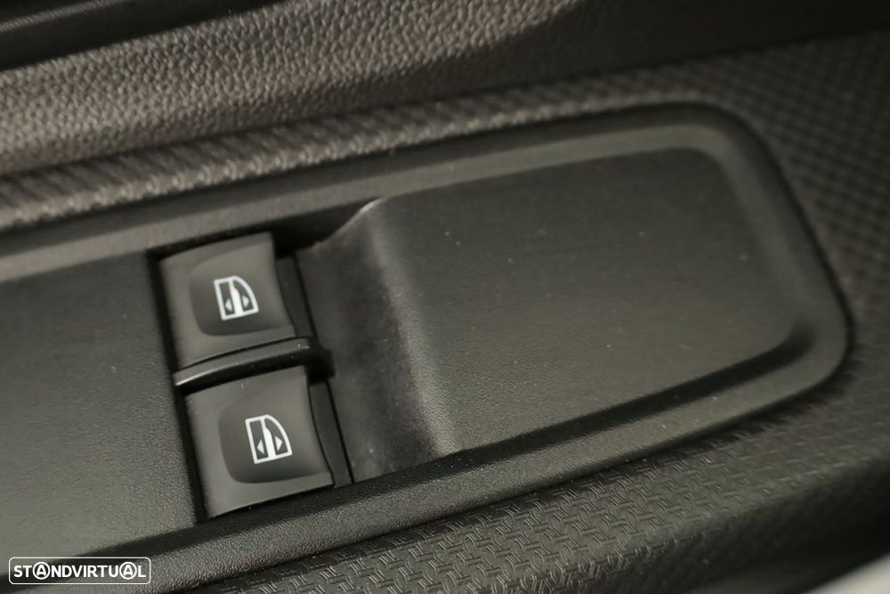 Dacia Sandero - 18