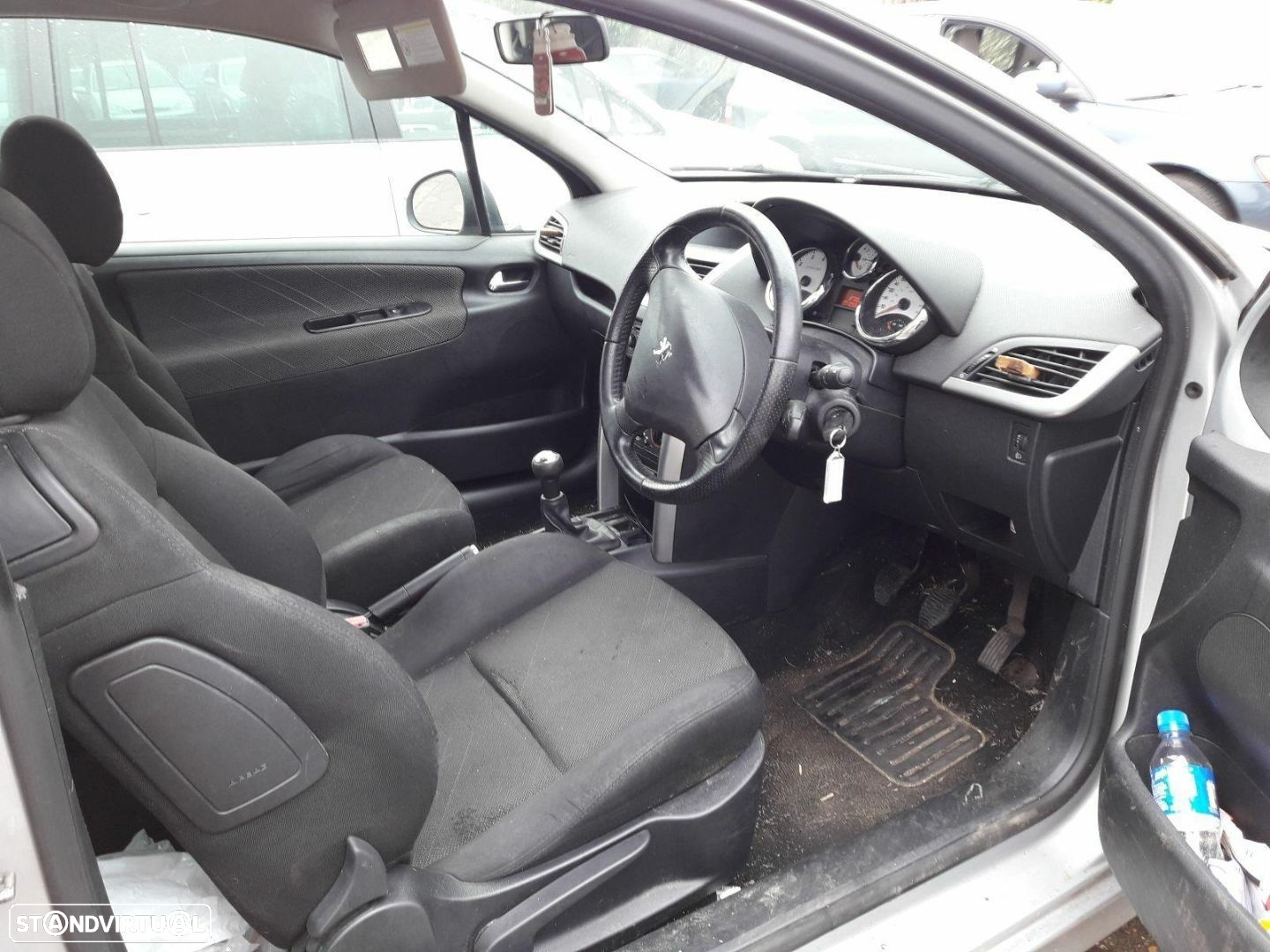 Peugeot 207 Sport 1.4i de 2007 disponível para peças - 5