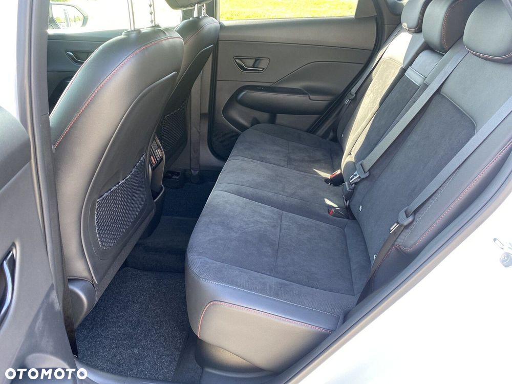 Hyundai Kona - 13