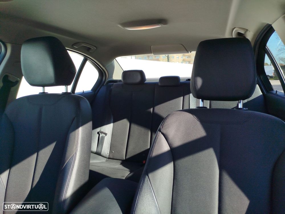 BMW 318 d Line Modern - 15