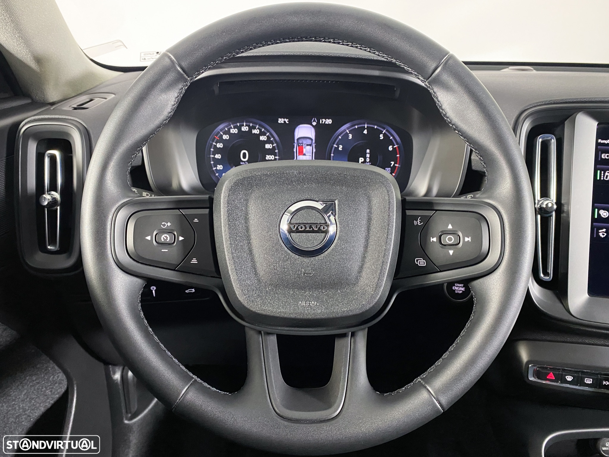 Volvo XC 40 1.5 T2 Momentum Core Geartronic - 10