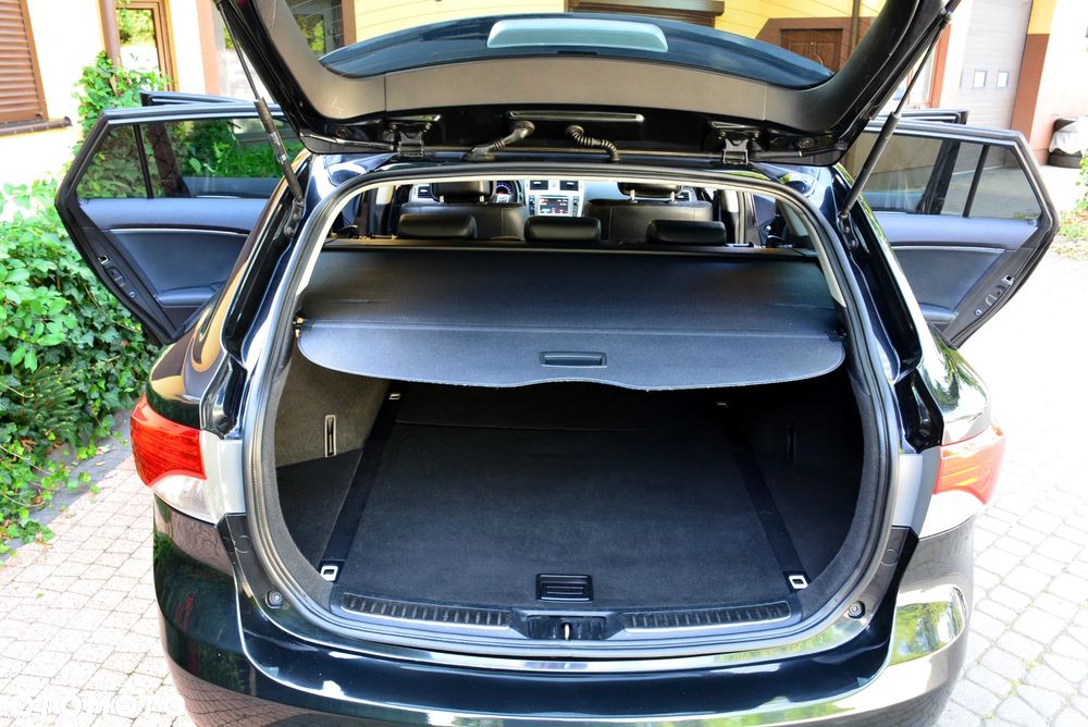 Toyota Avensis Touring Sports 1.8 Business Edition - 13