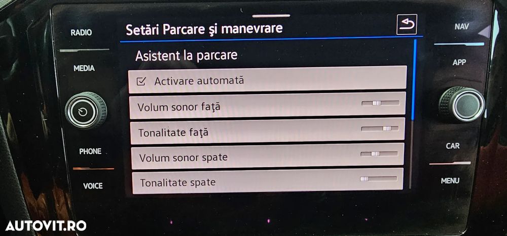 Volkswagen Passat 2.0 TDI SCR DSG Business - 19