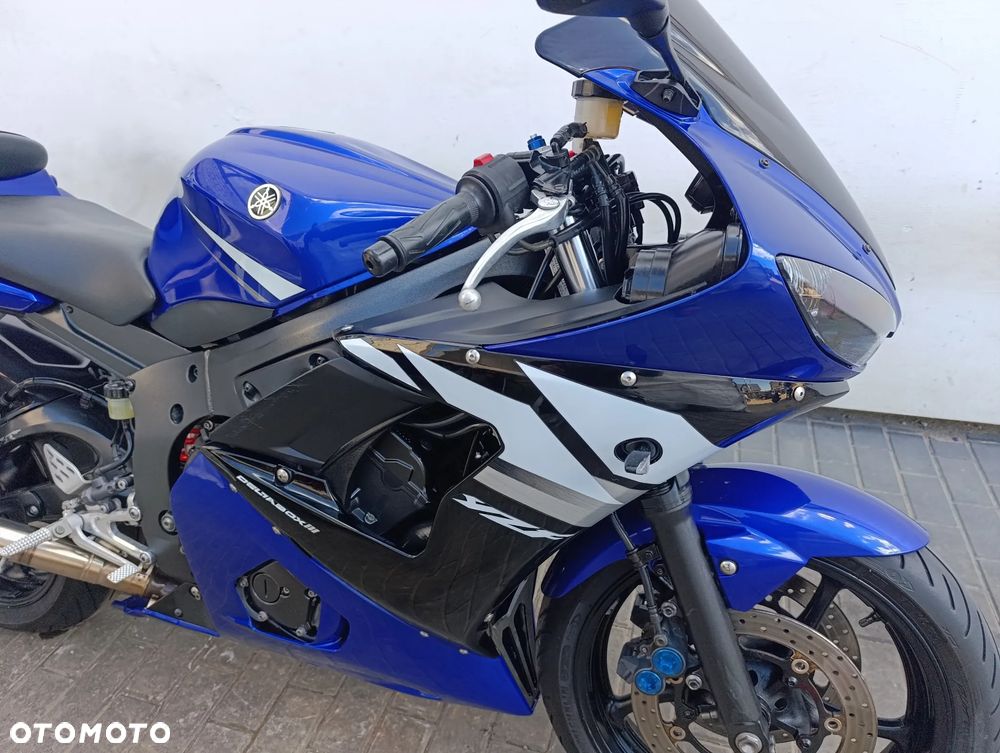 Yamaha R6 - 28