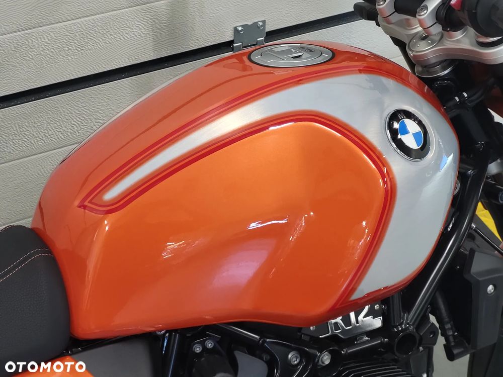BMW R - 8