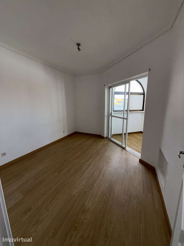 Apartamento T1 no Edificio Riyadh, Cascais - Grande imagem: 4/10