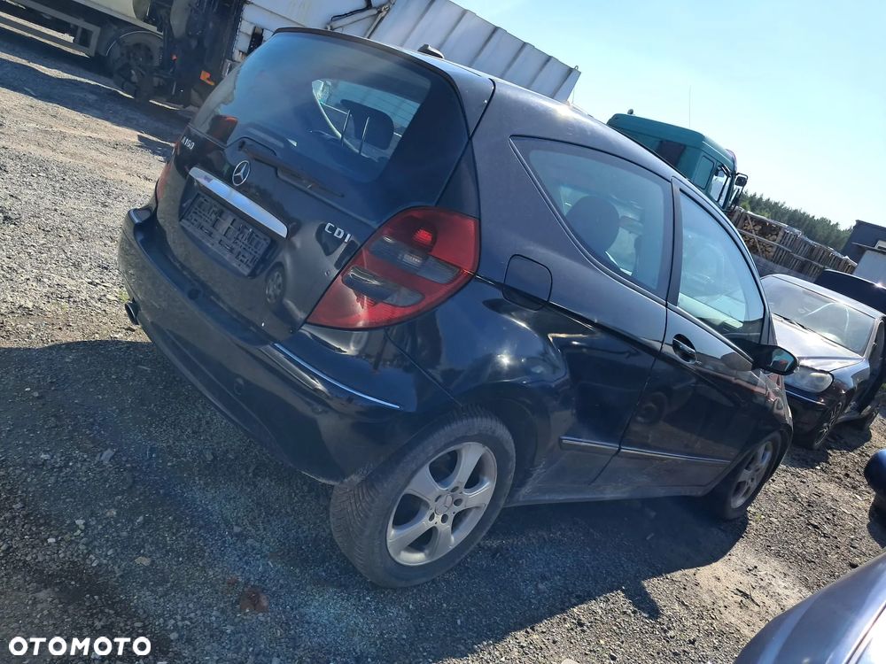MERCEDES A KLASA II W169 2004 2.0 CDI  640942  KOD LAK: 160 - 4