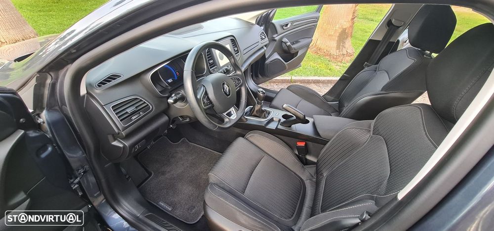 Renault Mégane 1.5 dCi Limited - 17