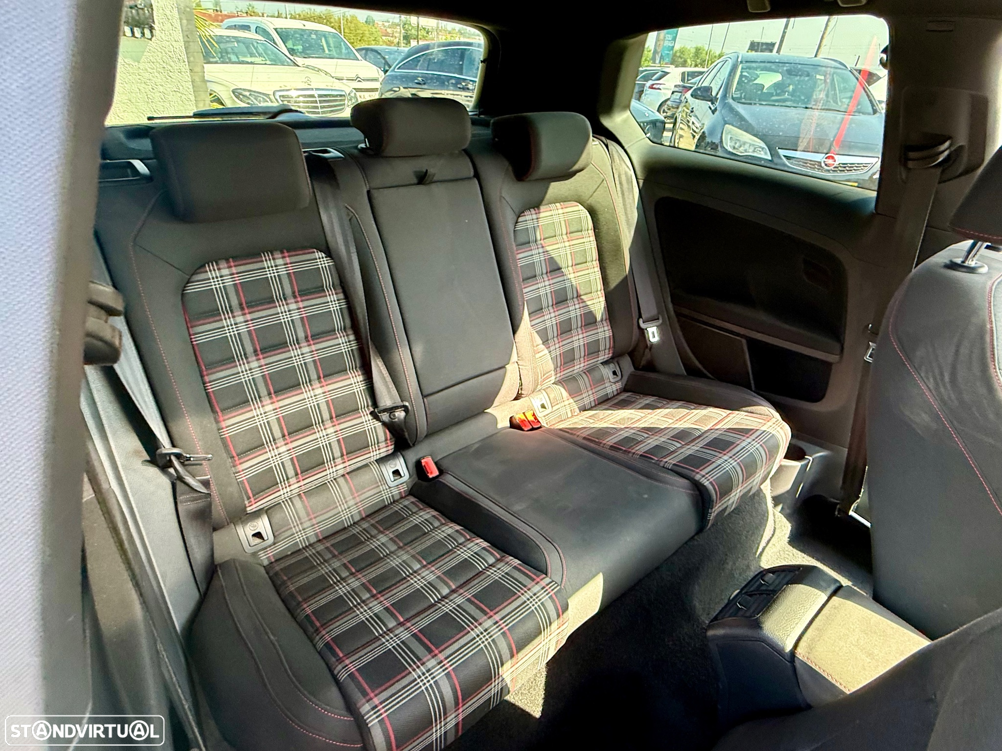 VW Golf 2.0 TSi GTi DSG Performance - 9