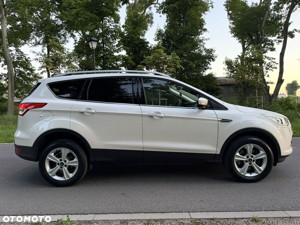 Ford Kuga - 12