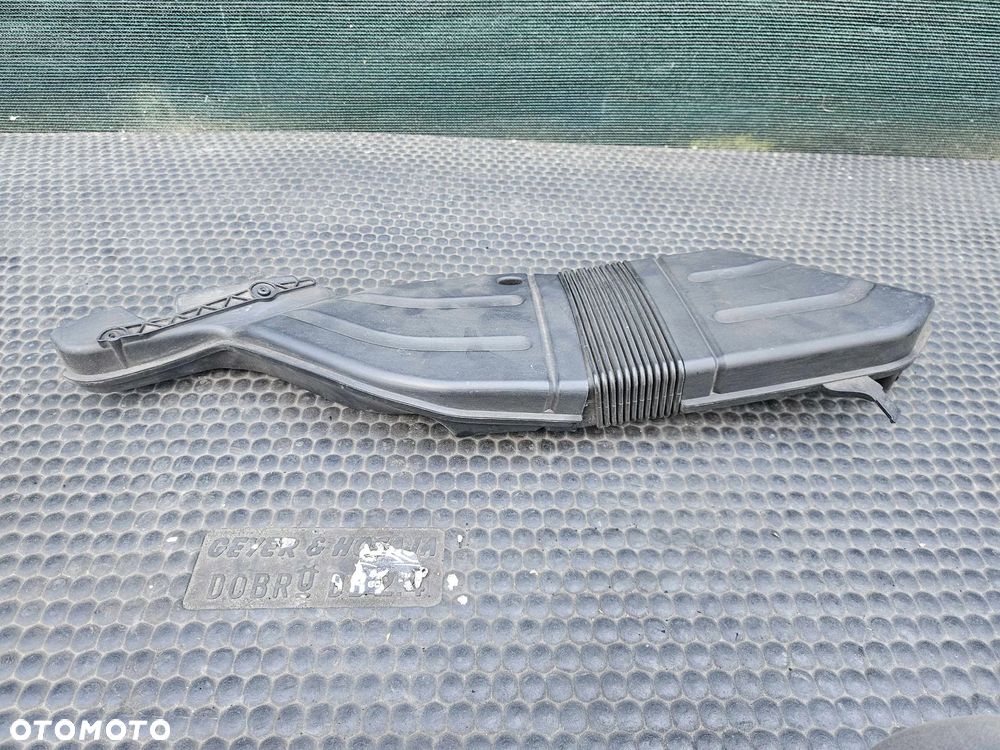 Przewód Dolot 8E0129618D 8E0129617D Wlot Kanał Filtra Powietrza Pas Przedni AUDI A4 B6 B7 - 5