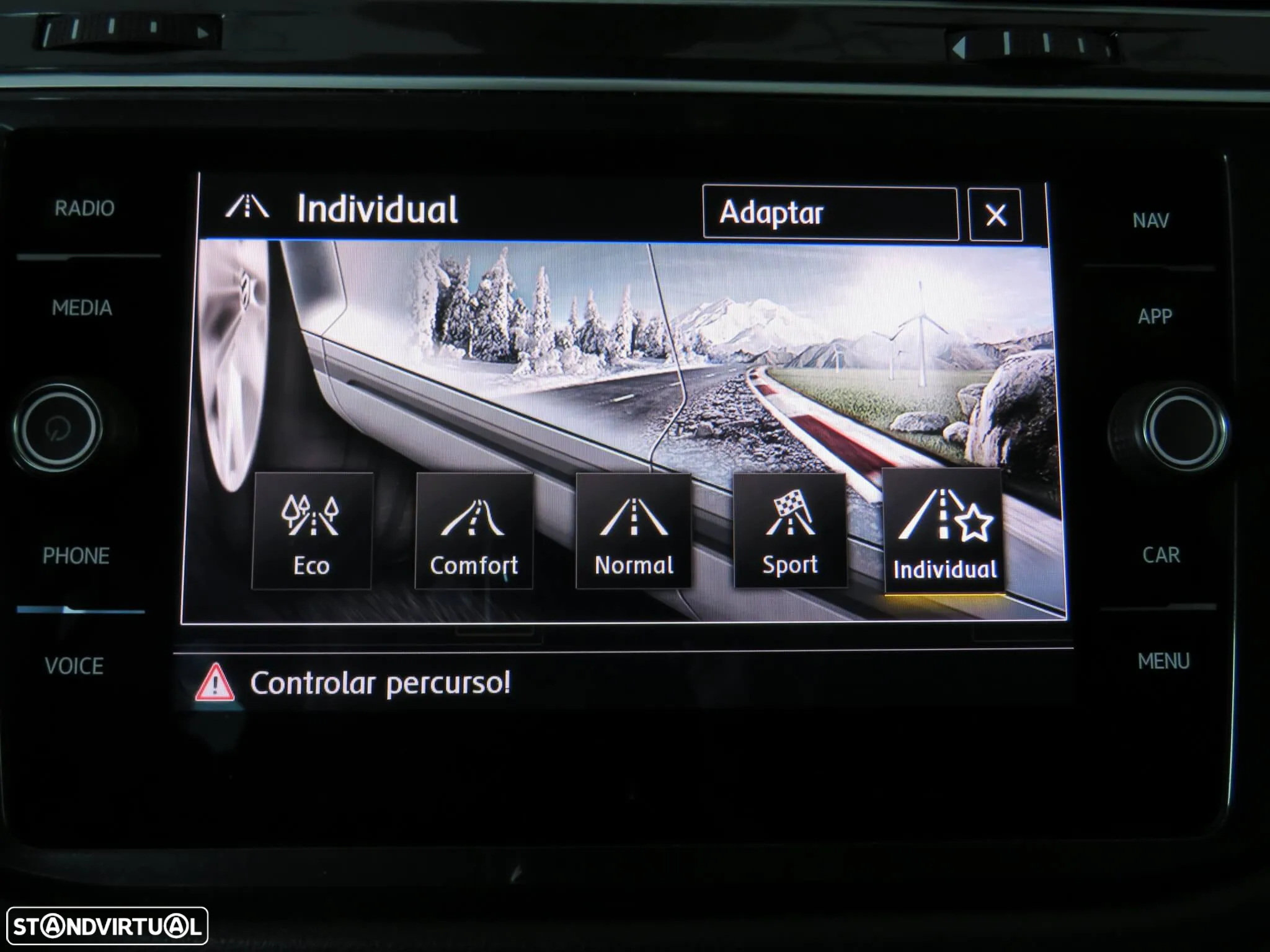 VW Tiguan 2.0 TDI R-Line DSG 4Motion - 38