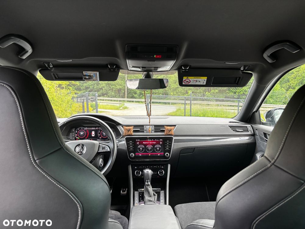 Skoda Superb 2.0 TDI 4x4 Sportline DSG - 24