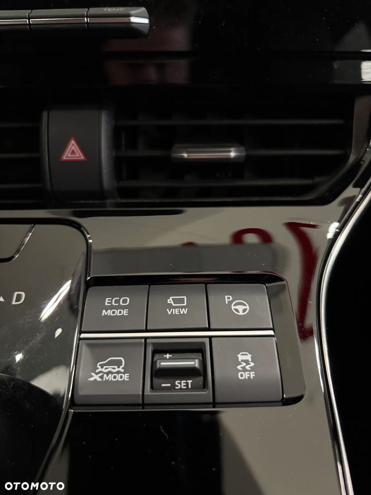 Toyota bZ4X 71.4kWh 4x4 Premiere Edition - 13