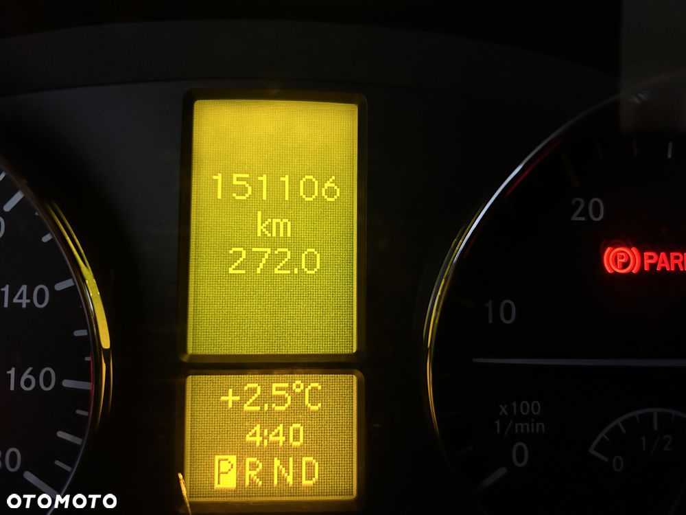 Mercedes-Benz Sprinter - 14