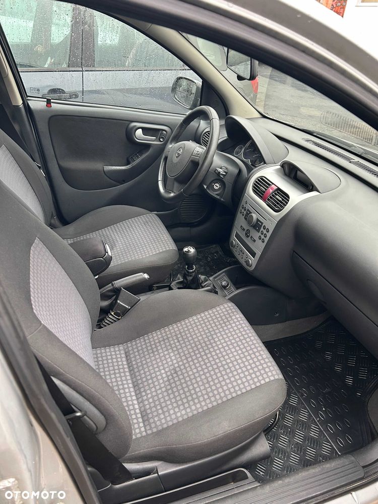 Opel Corsa - 4
