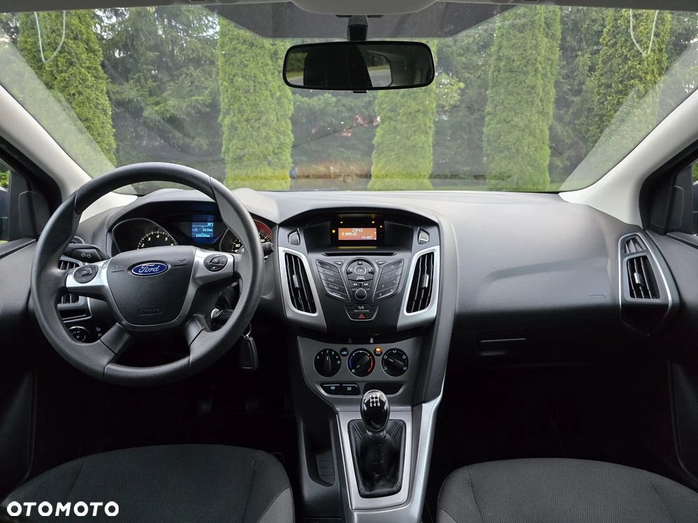 Ford Focus SW 1.6 Ti-VCT Trend - 39