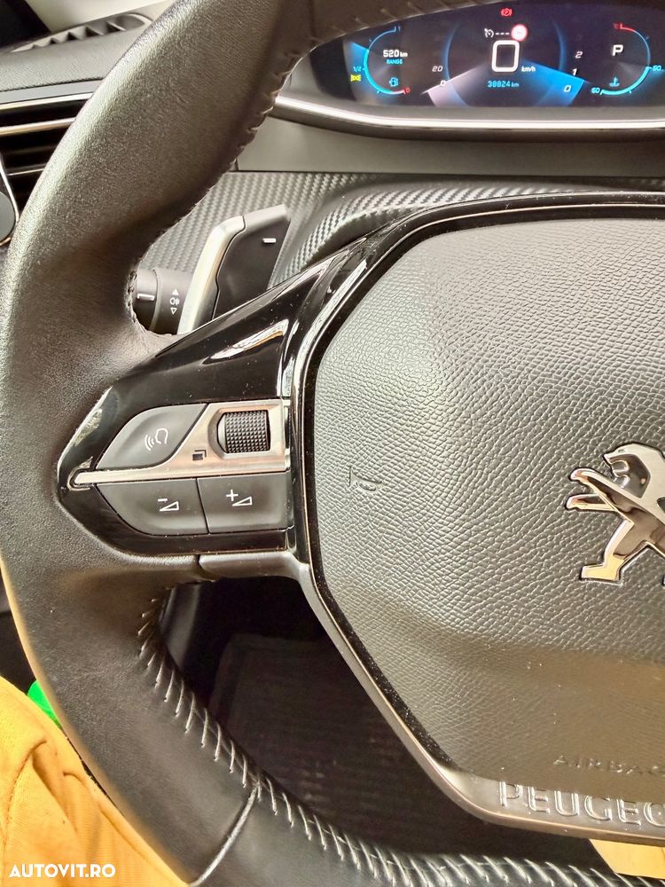 Peugeot 208 1.2 L PureTech STT EAT8 Allure Pack - 15