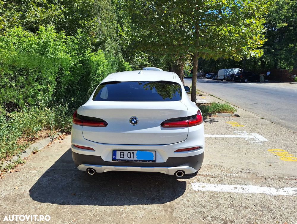 BMW X4 xDrive20i AT Standard - 3
