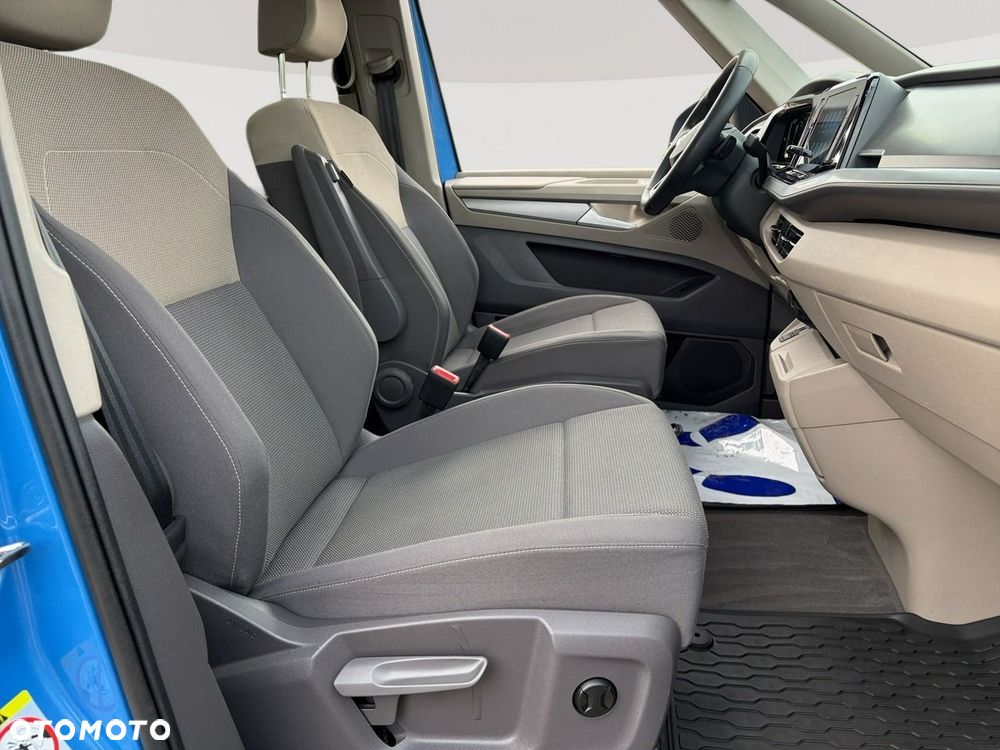 Volkswagen Multivan - 30