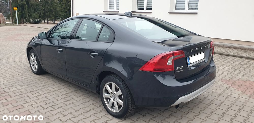 Volvo S60 D4 Edition - 3
