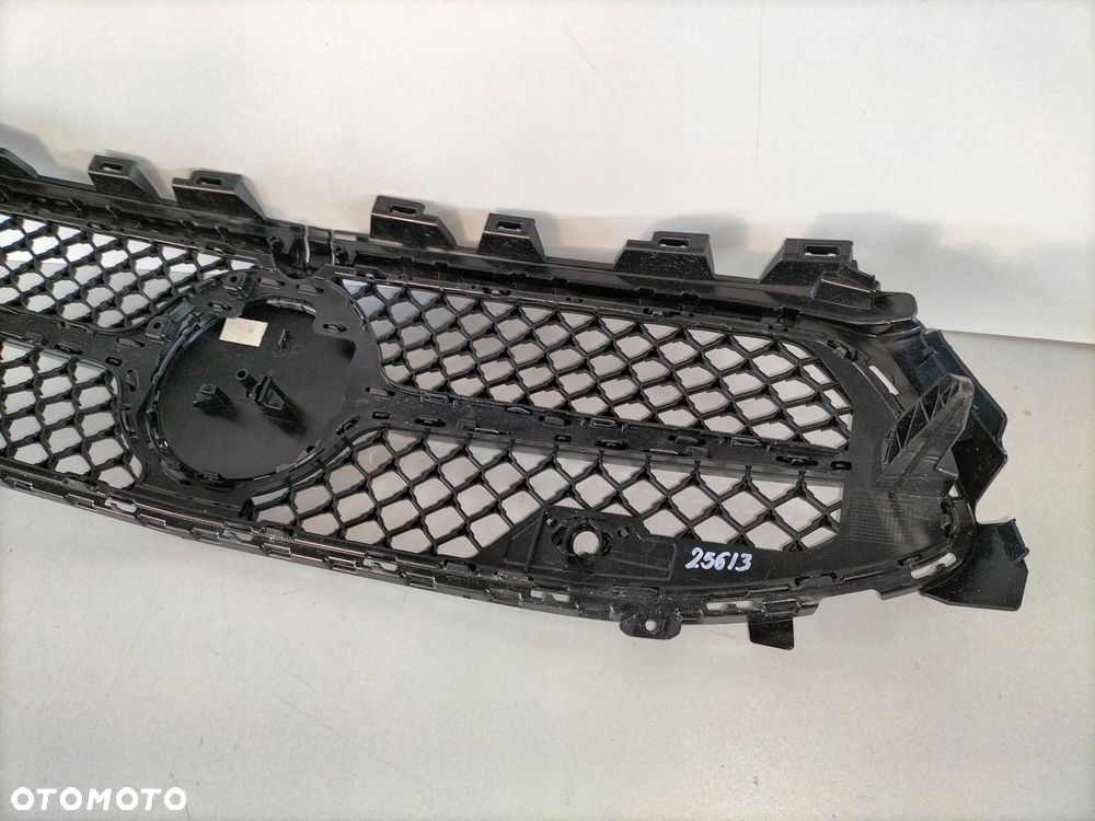 atrapa kratka grill mercedes cla w118 lift 21- - 7