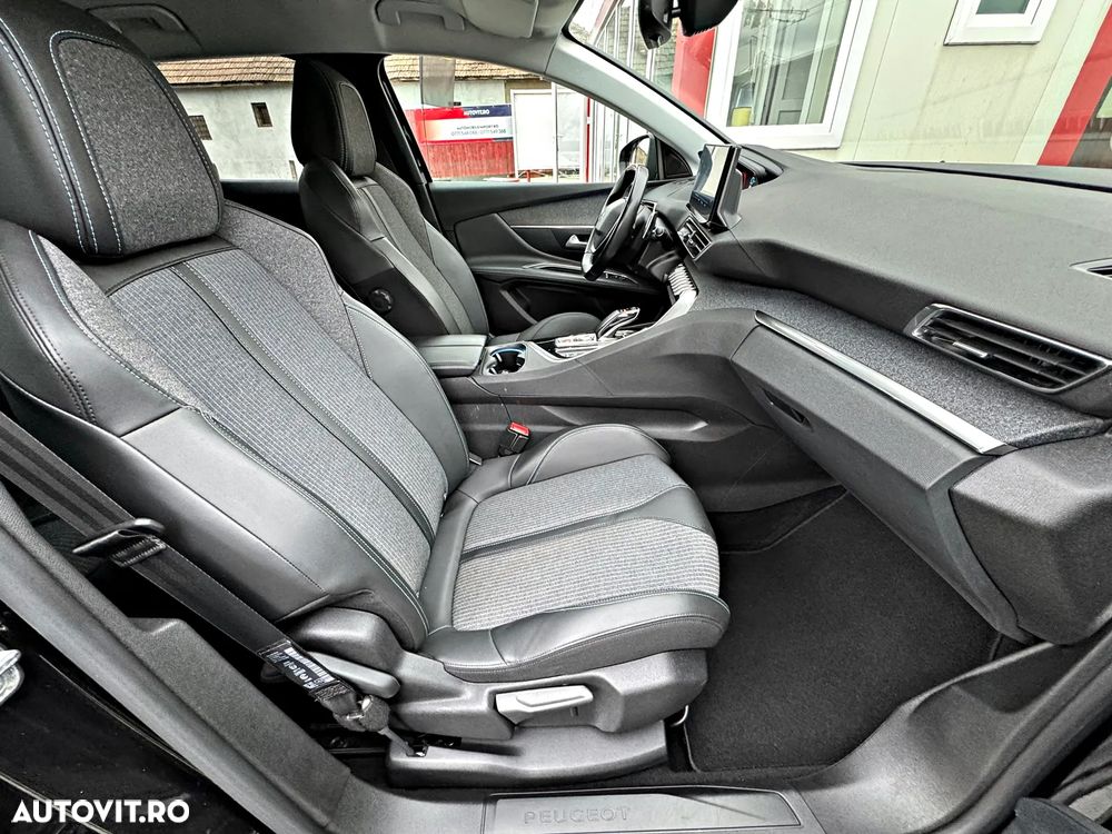Peugeot 3008 225 e-EAT8 Allure Pack - 9